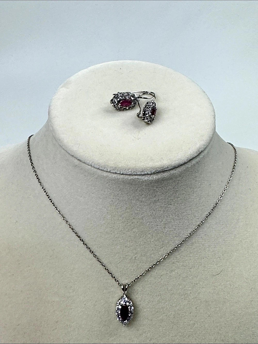 Silver 925 Red Stone Necklace & Earrings Set Like New